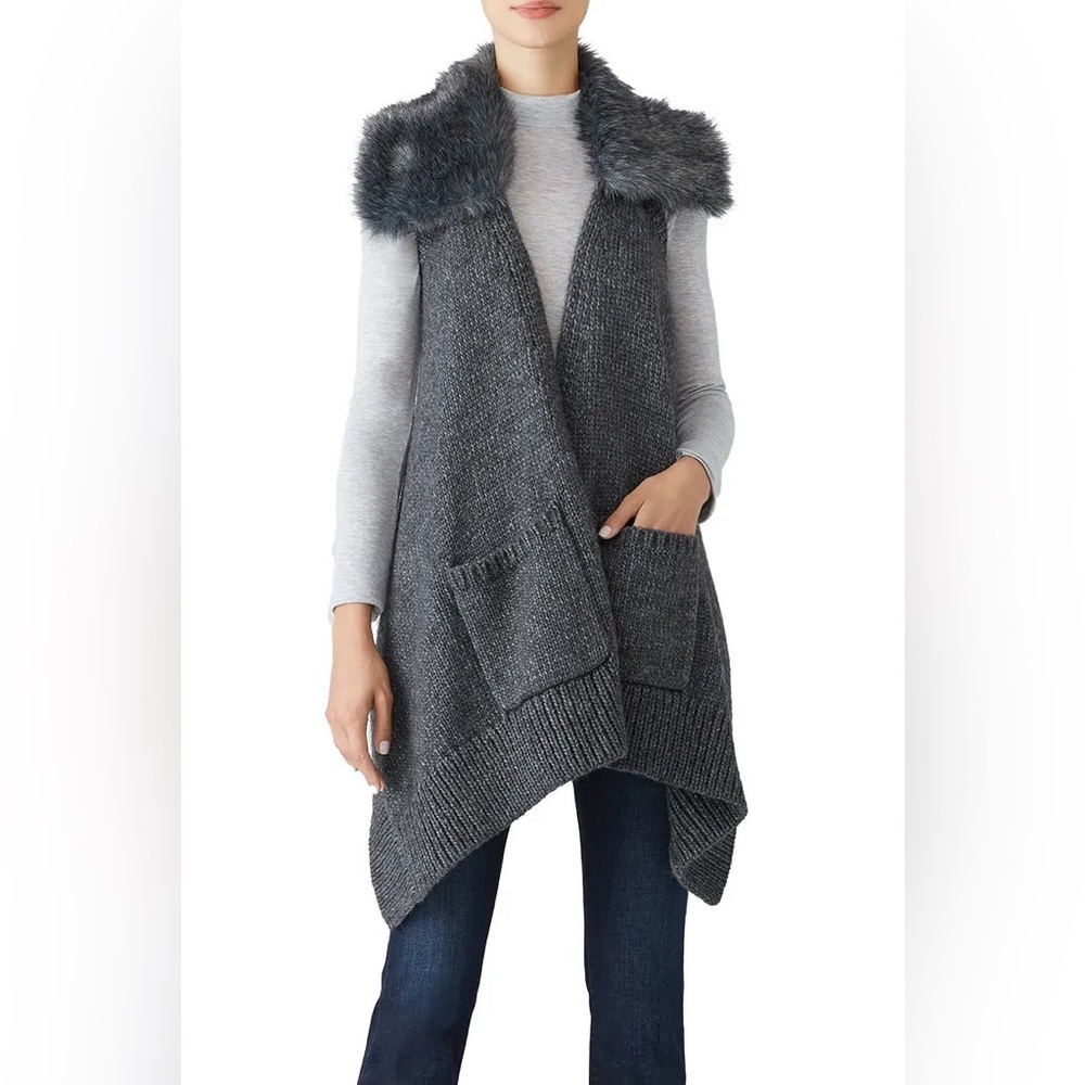 KAUFMANFRANCO $1,195 Carbon Faux Fur Vest Grey Sleeveless Size M